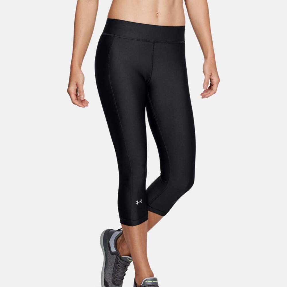 Under amour black crop leggings